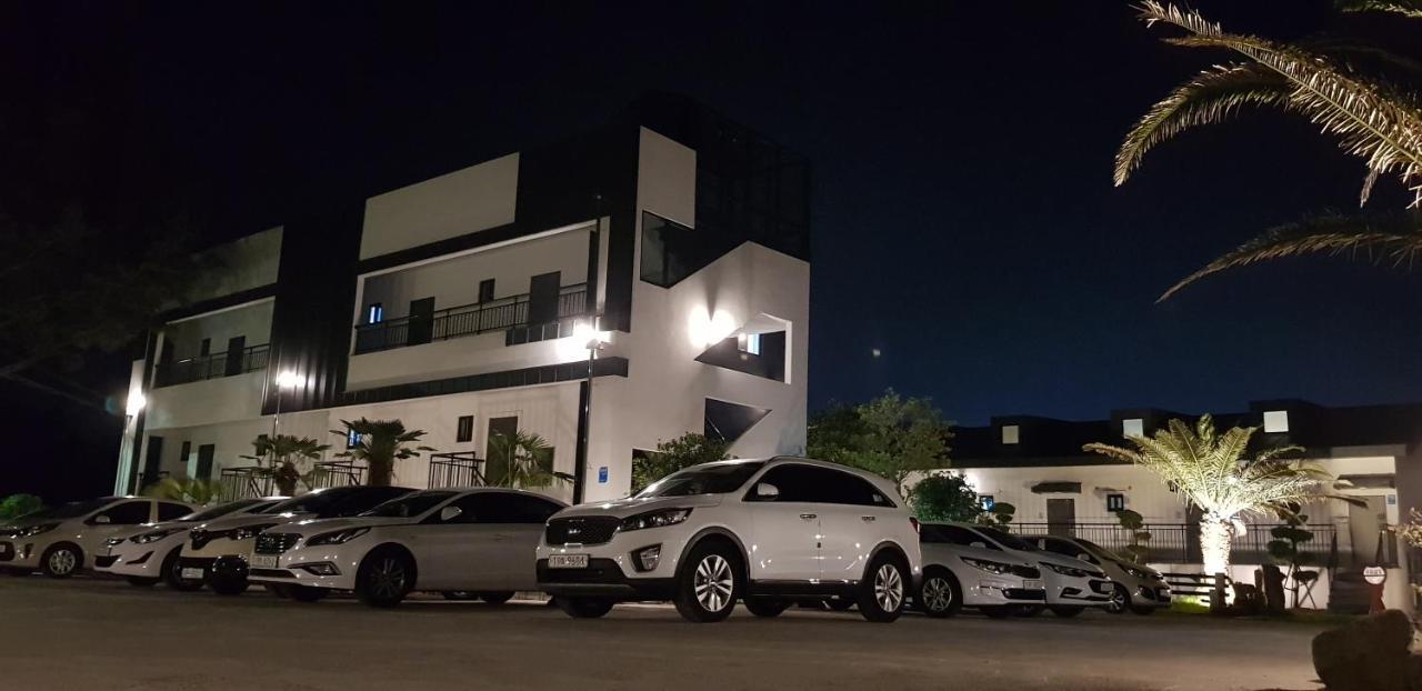 Jeju Abientot Villa Seogwipo Eksteriør billede